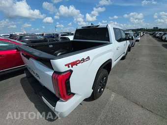 2025 Toyota Tundra Platinum Crew Cab Short Bed - miniatura 4