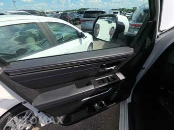 2025 Toyota Tundra Platinum Crew Cab Short Bed - miniatura 9