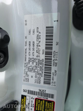 2025 Toyota Tundra Platinum Crew Cab Short Bed - miniatura 14