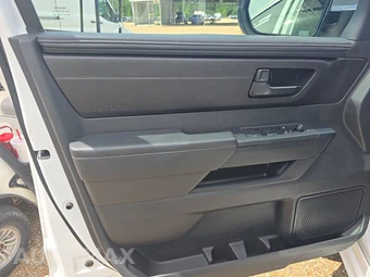 2025 Toyota Tundra SR Crew Cab Short Bed - miniatura 9