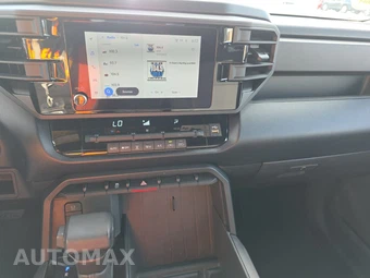 2025 Toyota Tundra SR Crew Cab Short Bed - miniatura 17