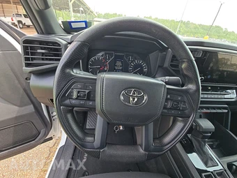 2025 Toyota Tundra SR Crew Cab Short Bed - miniatura 10