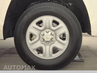 2025 Toyota Tundra SR Crew Cab Short Bed - miniatura 10
