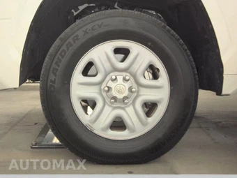 2025 Toyota Tundra SR Crew Cab Short Bed - miniatura 9