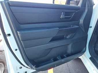 2025 Toyota Tundra SR Crew Cab Short Bed - miniatura 9