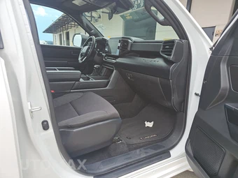2025 Toyota Tundra SR Crew Cab Short Bed - miniatura 8