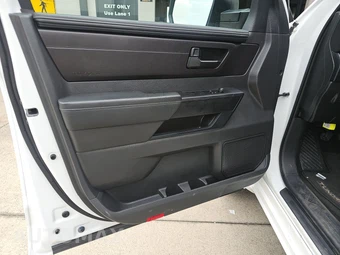 2025 Toyota Tundra SR Crew Cab Short Bed - miniatura 9