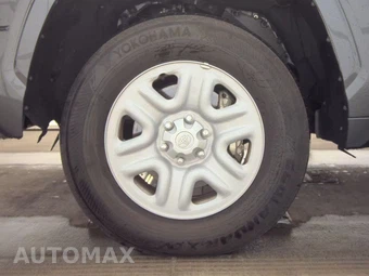 2025 Toyota Tundra SR Crew Cab Short Bed - miniatura 9