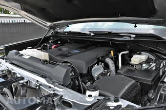 2025 Toyota Tundra SR5 Crew Cab Short Bed - miniatura 17