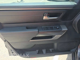 2025 Toyota Tundra SR5 Crew Cab Short Bed - miniatura 9