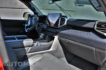 2025 Toyota Tundra SR5 Crew Cab Short Bed - miniatura 9