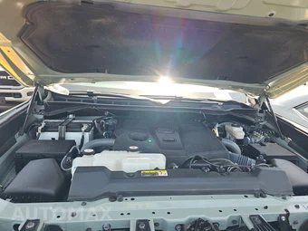 2025 Toyota Tundra SR5 Crew Cab Short Bed - miniatura 15
