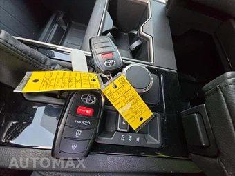 2025 Toyota Tundra SR5 Crew Cab Short Bed - miniatura 8