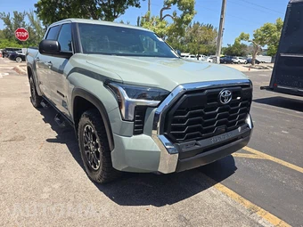 2025 Toyota Tundra SR5 Crew Cab Short Bed - miniatura 3