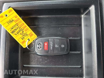 2025 Toyota Tundra SR5 Crew Cab Short Bed - miniatura 8
