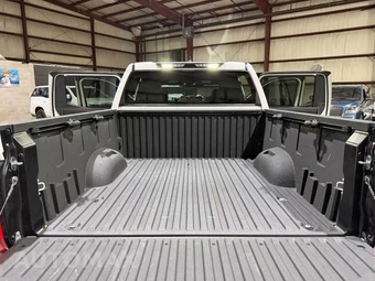 2025 Toyota Tundra SR5 Crew Cab Short Bed - miniatura 19