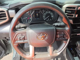 2025 Toyota Tundra SR5 Crew Cab Short Bed - miniatura 10