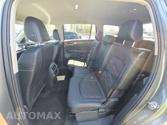 2025 Volkswagen Atlas 2.0T SE w/Technology - miniatura 13