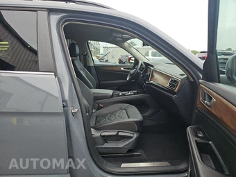 2025 Volkswagen Atlas 2.0T SE w/Technology - miniatura 8