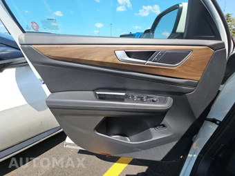 2025 Volkswagen Atlas 2.0T SE w/Technology - miniatura 9