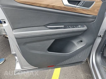 2025 Volkswagen Atlas 2.0T SE w/Technology - miniatura 9