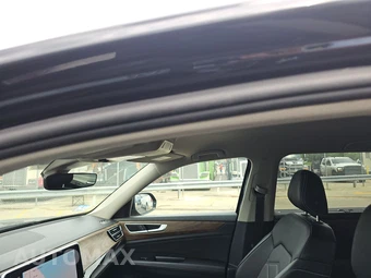 2025 Volkswagen Atlas 2.0T SE w/Technology - miniatura 18
