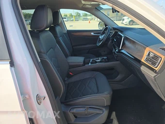 2025 Volkswagen Atlas 2.0T SE w/Technology - miniatura 8
