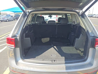 2025 Volkswagen Atlas 2.0T SE w/Technology - miniatura 16
