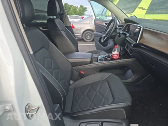 2025 Volkswagen Atlas 2.0T SE w/Technology - miniatura 8