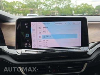 2025 Volkswagen Atlas 2.0T SE w/Technology - miniatura 10