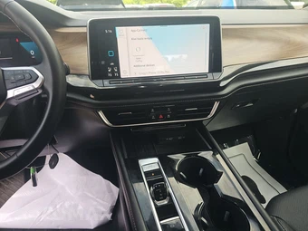 2025 Volkswagen Atlas 2.0T SE w/Technology - miniatura 17