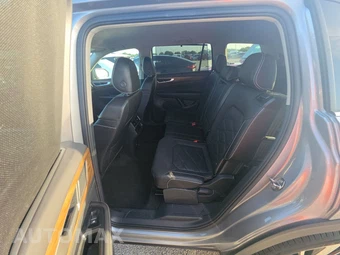 2025 Volkswagen Atlas 2.0T SE w/Technology - miniatura 13