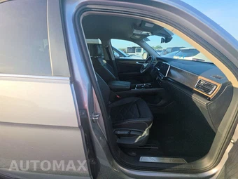 2025 Volkswagen Atlas 2.0T SE w/Technology - miniatura 8