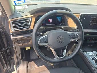 2025 Volkswagen Atlas 2.0T SE w/Technology - miniatura 15