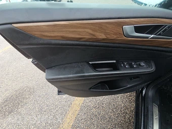 2025 Volkswagen Atlas 2.0T SE w/Technology - miniatura 9