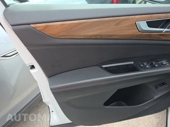 2025 Volkswagen Atlas 2.0T SE w/Technology - miniatura 9