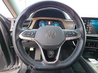 2025 Volkswagen Atlas 2.0T SE w/Technology - miniatura 16