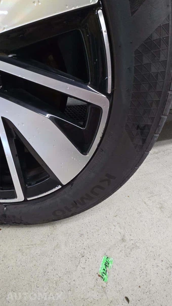 2025 Volkswagen Atlas 2.0T SE w/Technology - miniatura 23