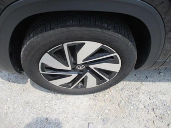 2025 Volkswagen Atlas 2.0T SE w/Technology - miniatura 18
