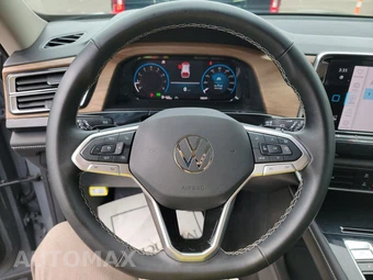 2025 Volkswagen Atlas 2.0T SE w/Technology - miniatura 10