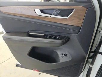 2025 Volkswagen Atlas 2.0T SE w/Technology - miniatura 9