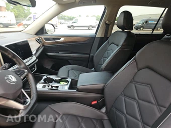 2025 Volkswagen Atlas 2.0T SE w/Technology - miniatura 12