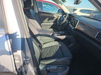 2025 Volkswagen Atlas 2.0T SE w/Technology - miniatura 8