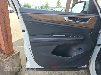 2025 Volkswagen Atlas 2.0T SE w/Technology - miniatura 9