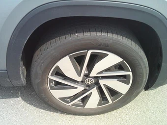 2025 Volkswagen Atlas 2.0T SE w/Technology - miniatura 3