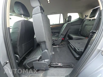 2025 Volkswagen Atlas 2.0T SE w/Technology - miniatura 13