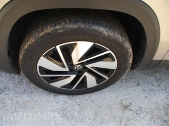 2025 Volkswagen Atlas 2.0T SE w/Technology - miniatura 18