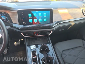 2025 Volkswagen Atlas 2.0T SE w/Technology - miniatura 11