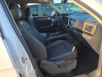 2025 Volkswagen Atlas 2.0T SE w/Technology - miniatura 8