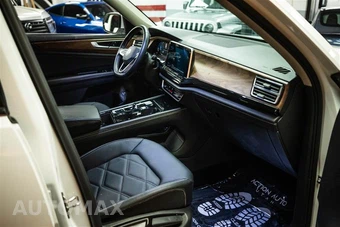 2025 Volkswagen Atlas 2.0T SE w/Technology - miniatura 15
